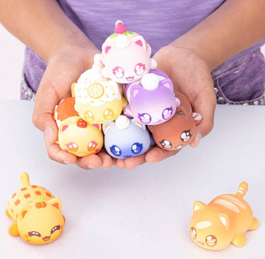 Aphmau Mystery Squishy Figure – Bakery Collection Blind Bag