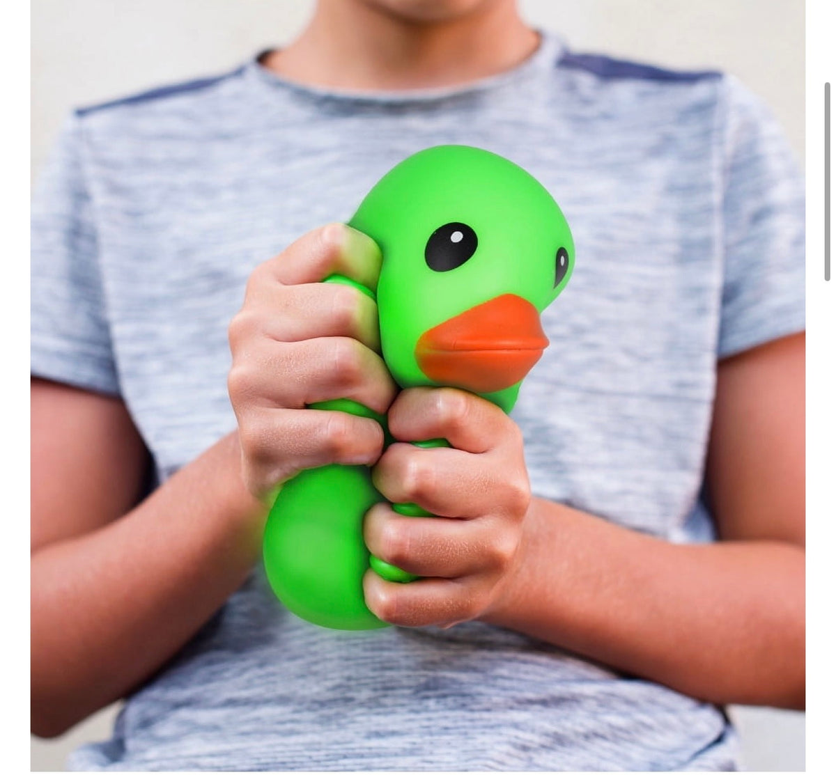 Jumbo Laffy Quacks Stretchy Squishy Duck – Mystery Color